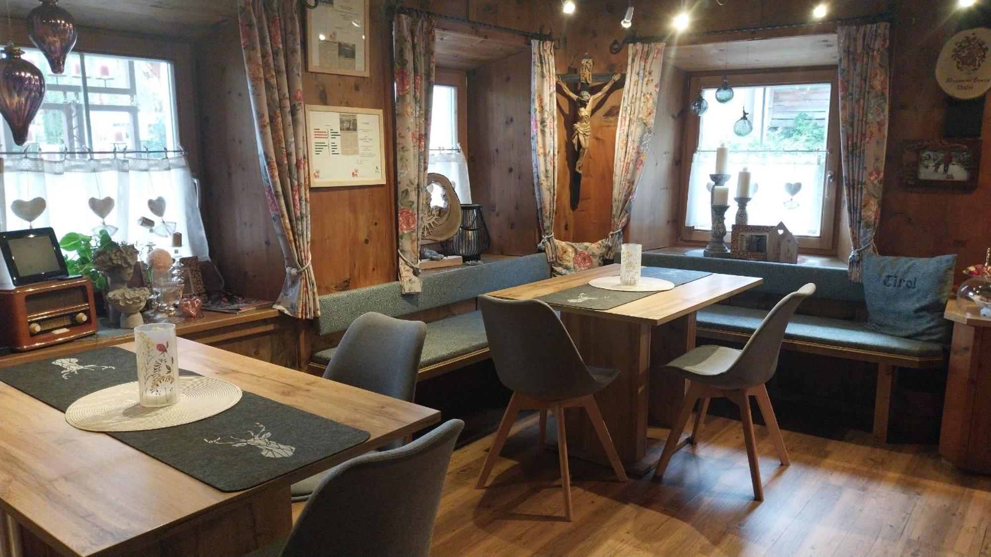 Hotel Thalerhof Roppen Esterno foto